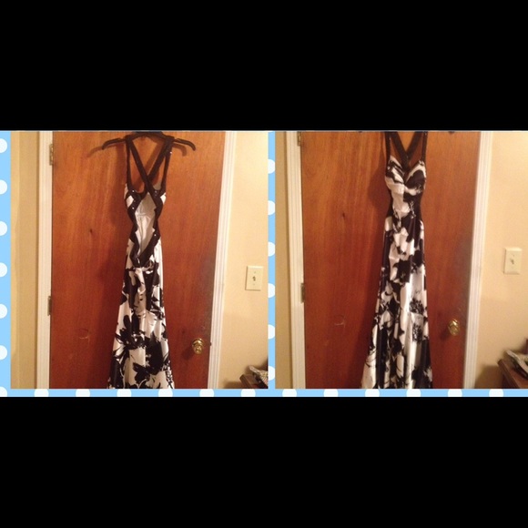 Dress - Picture 1 of 1